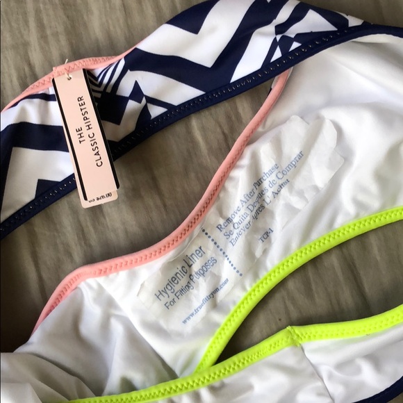 Victoria’s Secret bikini bottom - Picture 5 of 5